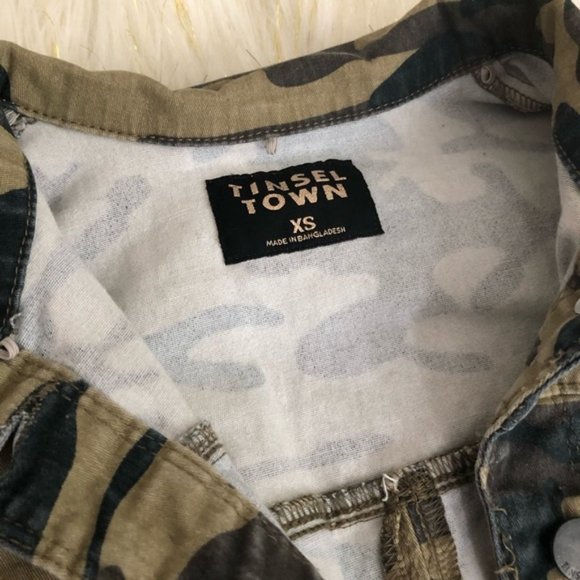 TINSELTOWN Camo Cropped Jacket - Picture 2 of 3